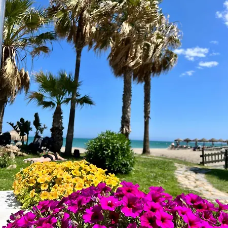 First Line Beach, Tenniscourt And Pool Daire Torremolinos